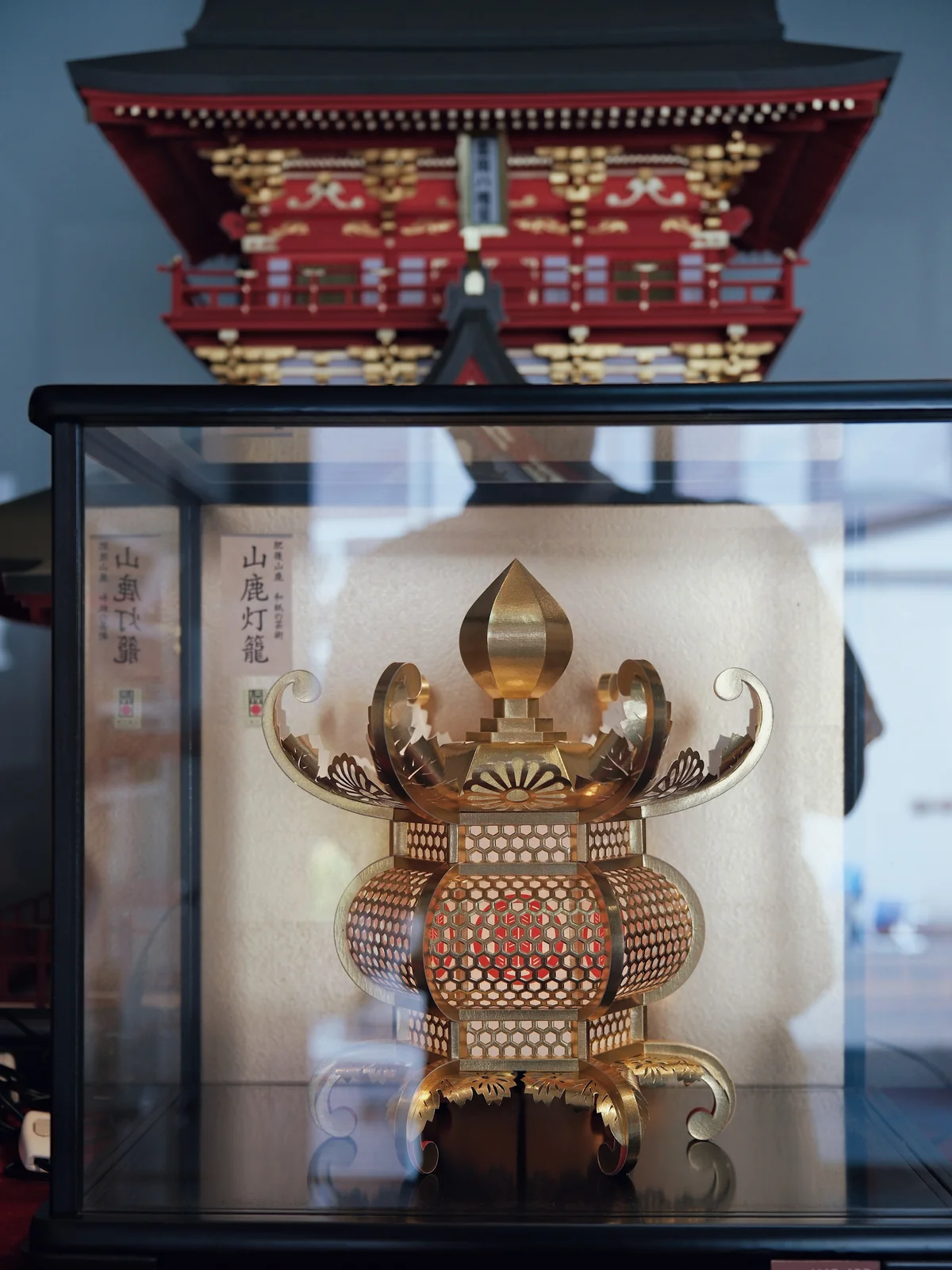 30mm f/2.8